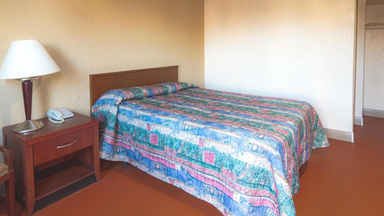 Red Horse Motel Dayton Moraine Екстериор снимка